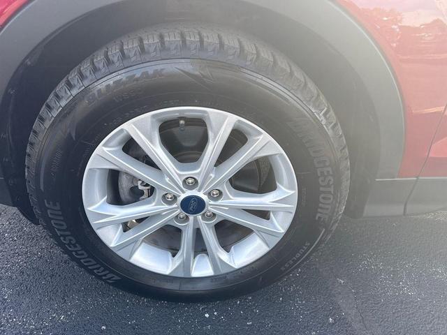 Photo of 2019 Ruby Red Metallic Tinted Clearcoat Ford Escape