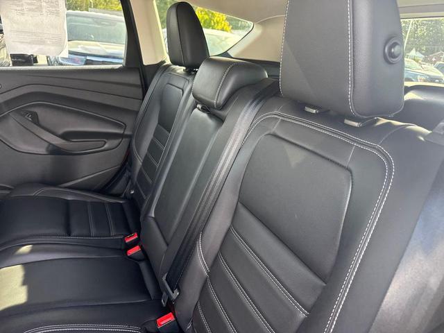 Photo of 2019 Ruby Red Metallic Tinted Clearcoat Ford Escape