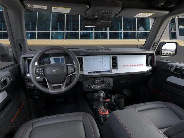 Photo of 2025 Oxford White Ford Bronco