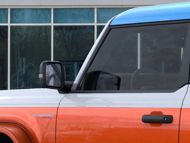 Photo of 2025 Oxford White Ford Bronco