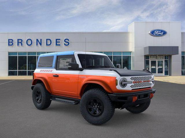 Photo of 2025 Oxford White Ford Bronco