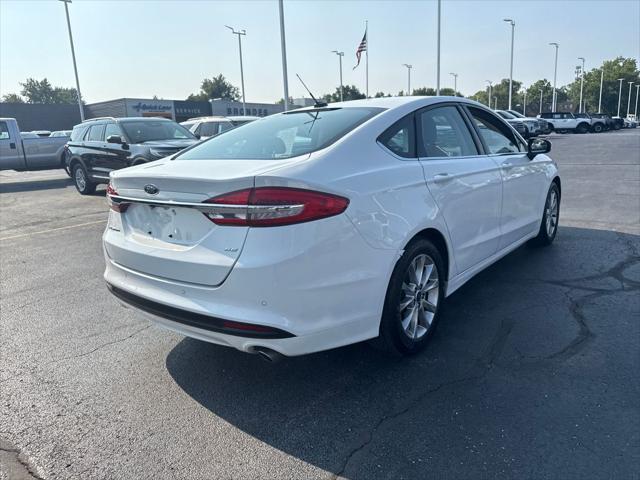 Photo of 2017 Oxford White Ford Fusion