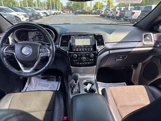 Photo of 2020 Bright White Clearcoat Jeep Grand Cherokee