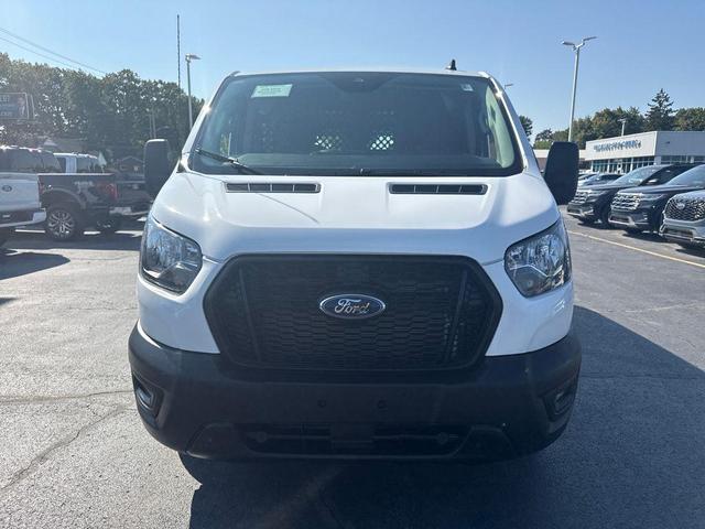 Photo of 2023 Oxford White Ford Transit-250