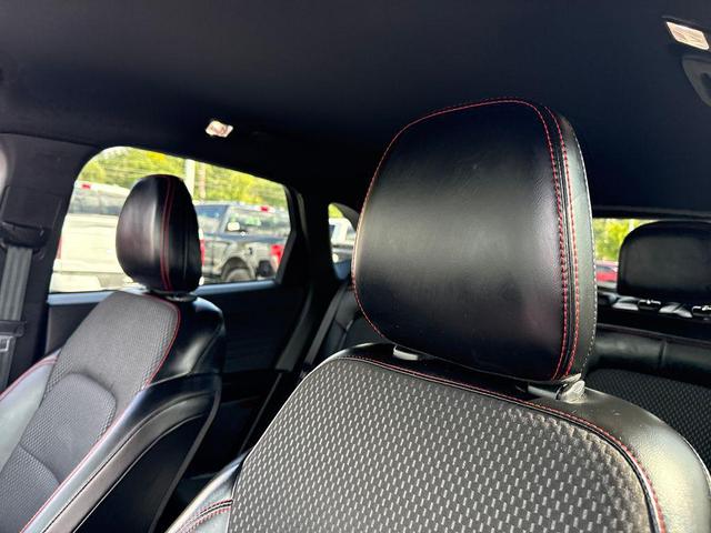 Photo of 2023 Iconic Silver Metallic Ford Escape