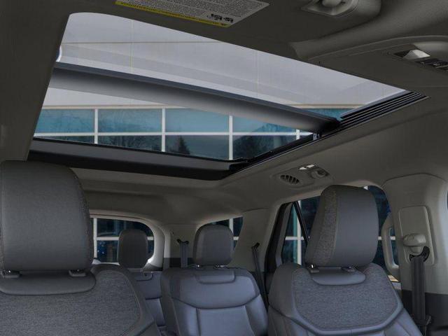 Photo of 2025 Gray Metallic Ford Explorer