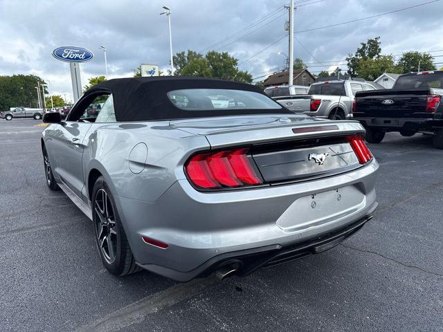 Photo of 2023 Iconic Silver Metallic Ford Mustang
