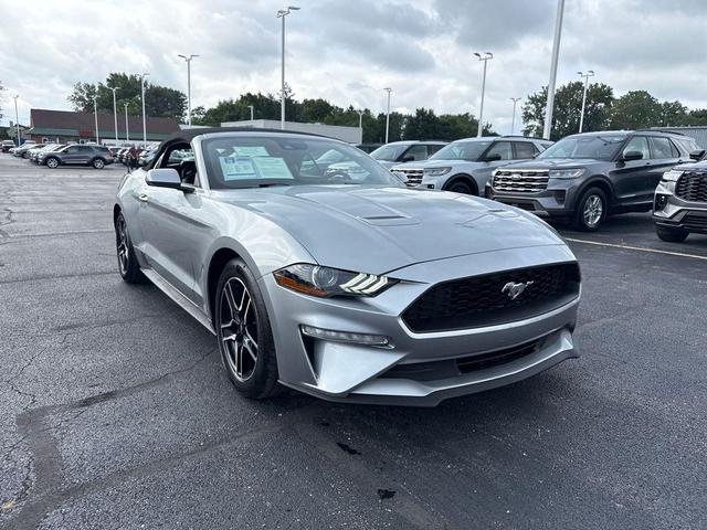 Photo of 2023 Iconic Silver Metallic Ford Mustang