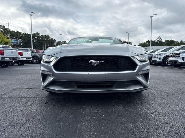 Photo of 2023 Iconic Silver Metallic Ford Mustang