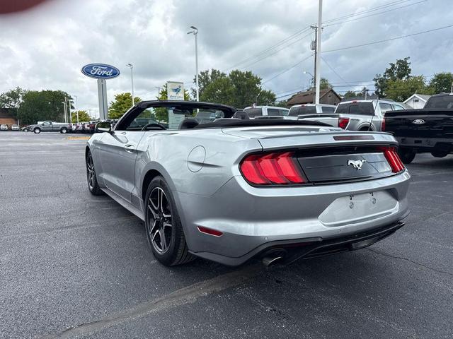 Photo of 2023 Iconic Silver Metallic Ford Mustang