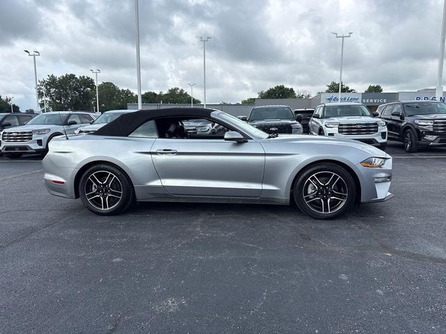 Photo of 2023 Iconic Silver Metallic Ford Mustang