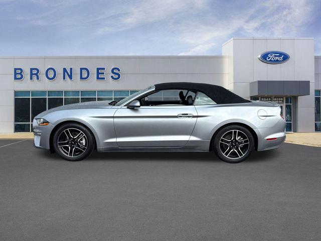 Photo of 2023 Iconic Silver Metallic Ford Mustang