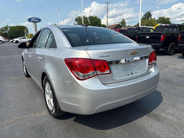 Photo of 2016 Silver Ice Metallic Chevrolet Cruze Limited