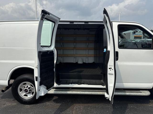 Photo of 2023 Summit White GMC Savana 2500
