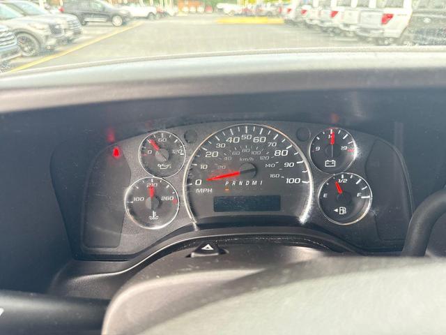 Photo of 2023 Summit White GMC Savana 2500