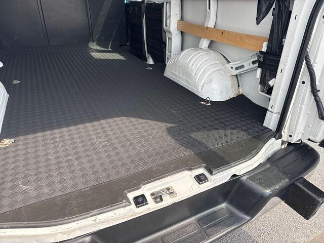 Photo of 2023 Summit White GMC Savana 2500