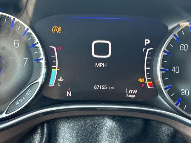 Photo of 2019 Granite Crystal Metallic Clearcoat Chrysler Pacifica