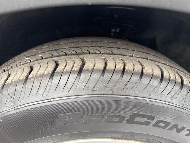 Photo of 2023 Agate Black Metallic Ford Escape