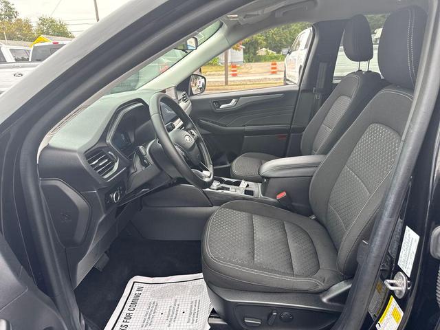 Photo of 2023 Agate Black Metallic Ford Escape