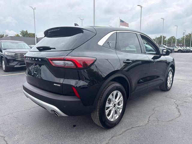 Photo of 2023 Agate Black Metallic Ford Escape