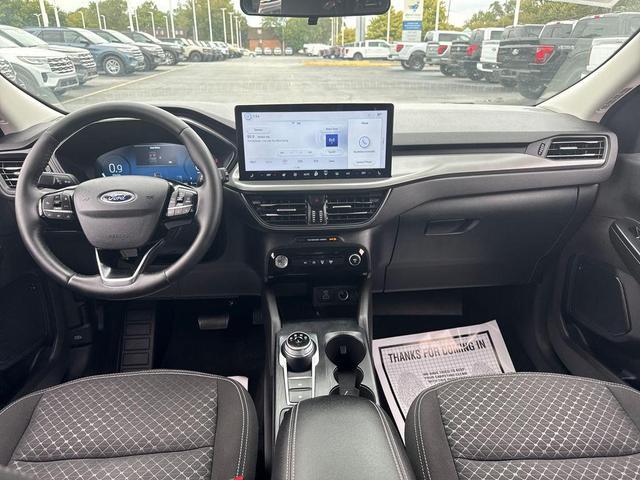 Photo of 2023 Agate Black Metallic Ford Escape