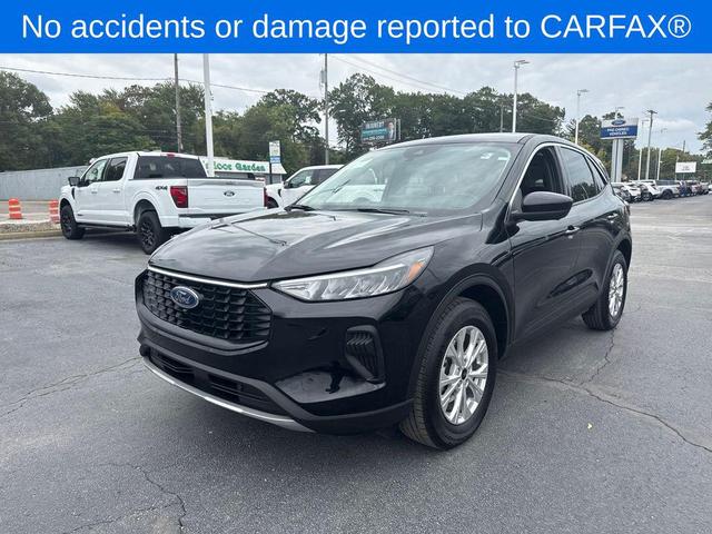 Photo of 2023 Agate Black Metallic Ford Escape
