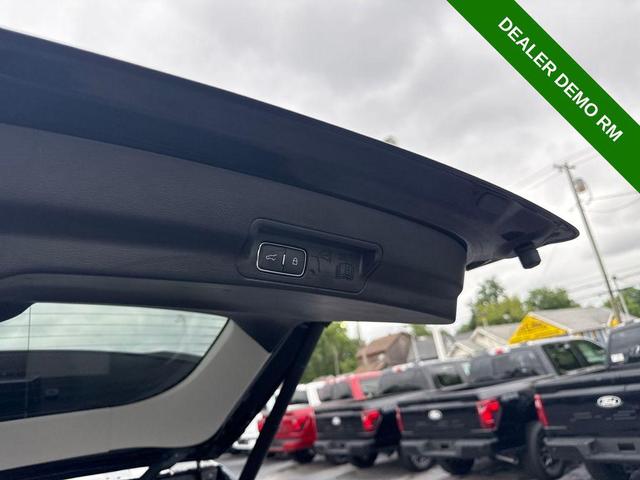 Photo of 2025 Agate Black Metallic Ford Explorer
