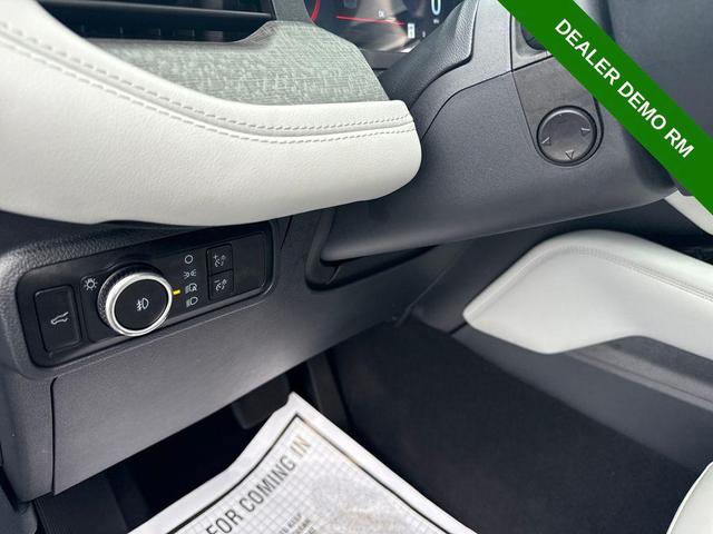 Photo of 2025 Agate Black Metallic Ford Explorer