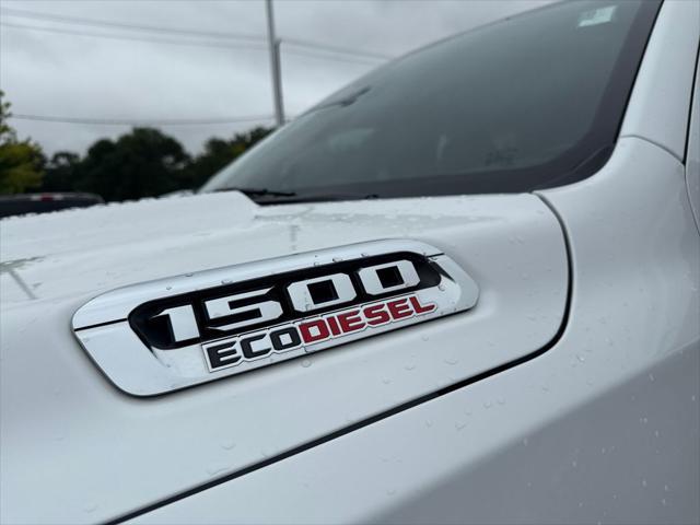 Photo of 2021 Ivory White Tri-Coat Pearlcoat RAM 1500