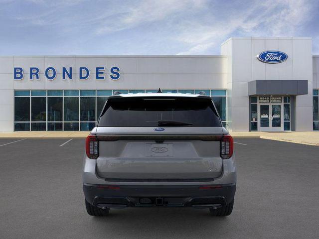 Photo of 2025 Carbonized Gray Metallic Ford Explorer