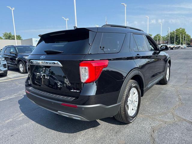 Photo of 2022 Agate Black Metallic Ford Explorer