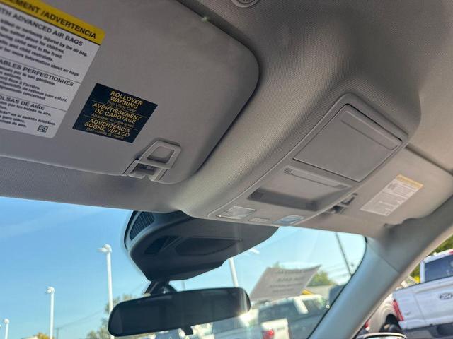 Photo of 2022 Atlas Blue Metallic Ford Escape