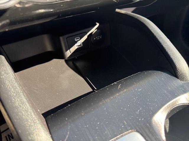 Photo of 2022 Atlas Blue Metallic Ford Escape
