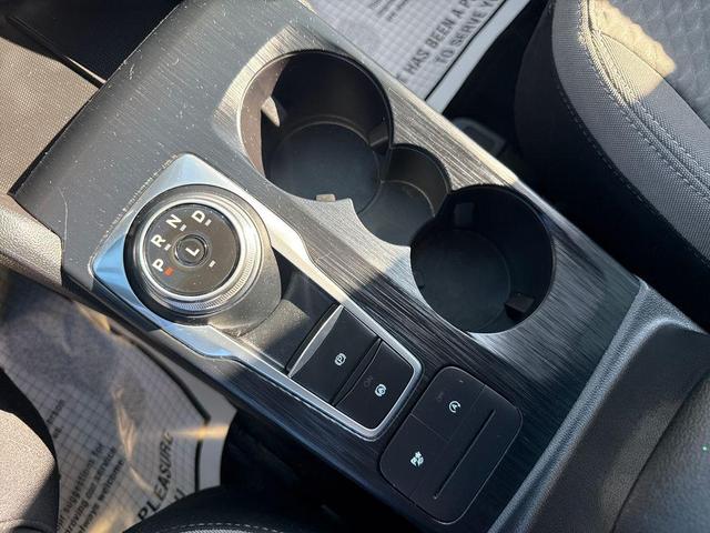Photo of 2022 Atlas Blue Metallic Ford Escape
