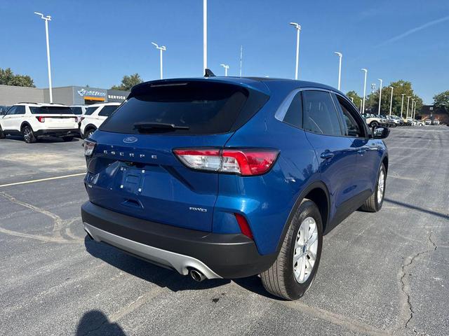 Photo of 2022 Atlas Blue Metallic Ford Escape