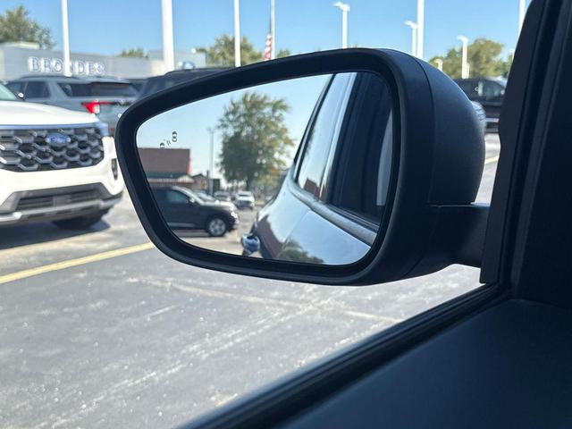 Photo of 2022 Atlas Blue Metallic Ford Escape