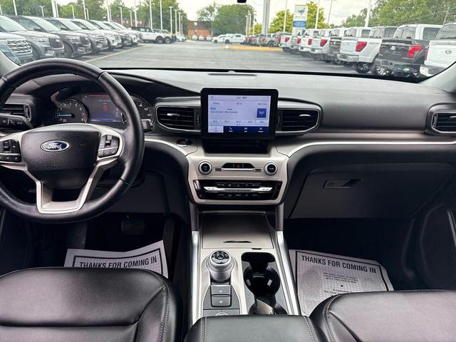 Photo of 2022 Agate Black Metallic Ford Explorer