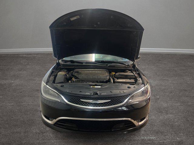 Photo of 2015 Black Clearcoat Chrysler 200