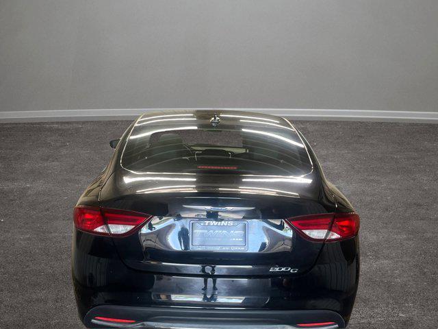 Photo of 2015 Black Clearcoat Chrysler 200