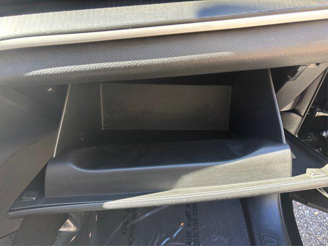 Photo of 2023 Diamond Black Crystal Pearlcoat Jeep Grand Cherokee