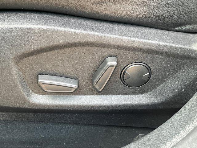 Photo of 2024 Carbonized Gray Metallic Ford Edge