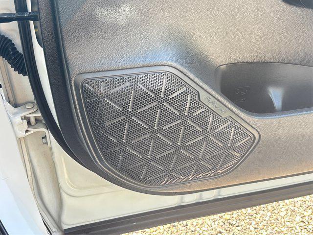 Photo of 2020 Super White Toyota RAV4 Hybrid