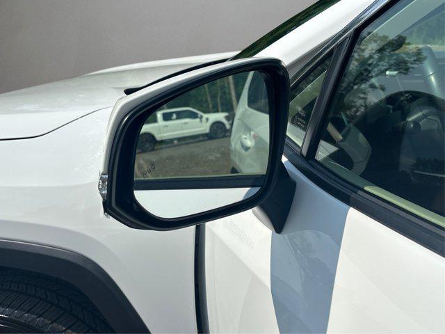 Photo of 2020 Super White Toyota RAV4 Hybrid