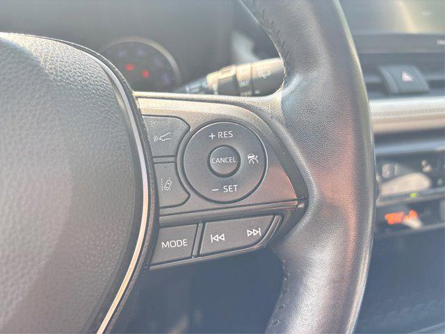 Photo of 2020 Super White Toyota RAV4 Hybrid