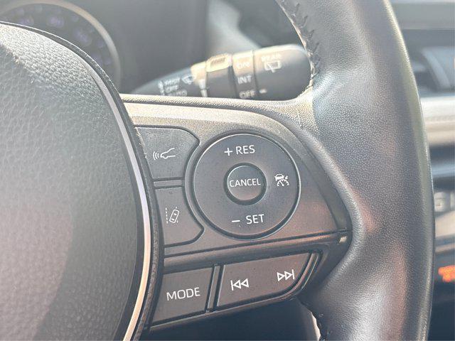 Photo of 2020 Super White Toyota RAV4 Hybrid