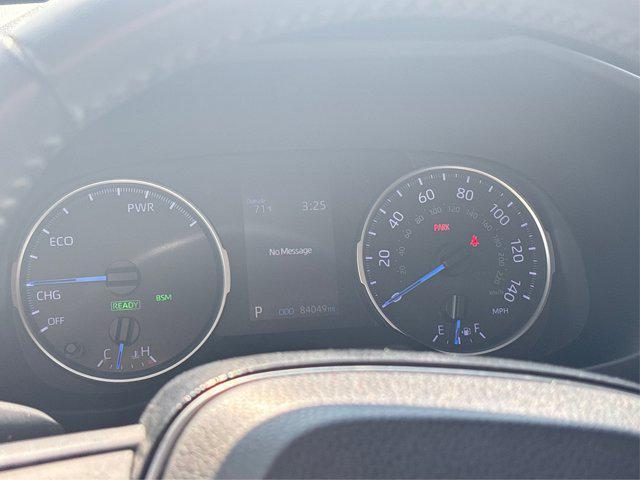 Photo of 2020 Super White Toyota RAV4 Hybrid