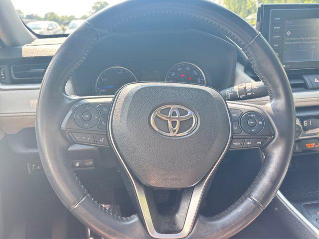 Photo of 2020 Super White Toyota RAV4 Hybrid