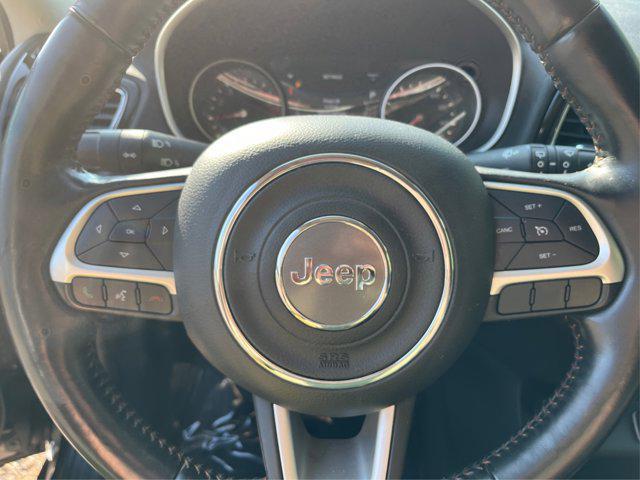 Photo of 2018 Granite Crystal Metallic Clearcoat Jeep Compass