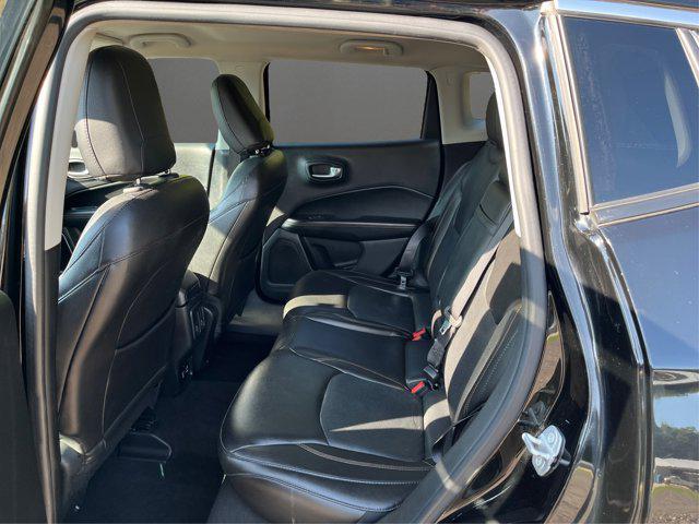 Photo of 2018 Granite Crystal Metallic Clearcoat Jeep Compass