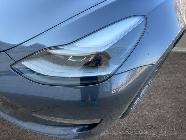 Photo of 2023 Gray Tesla Model 3